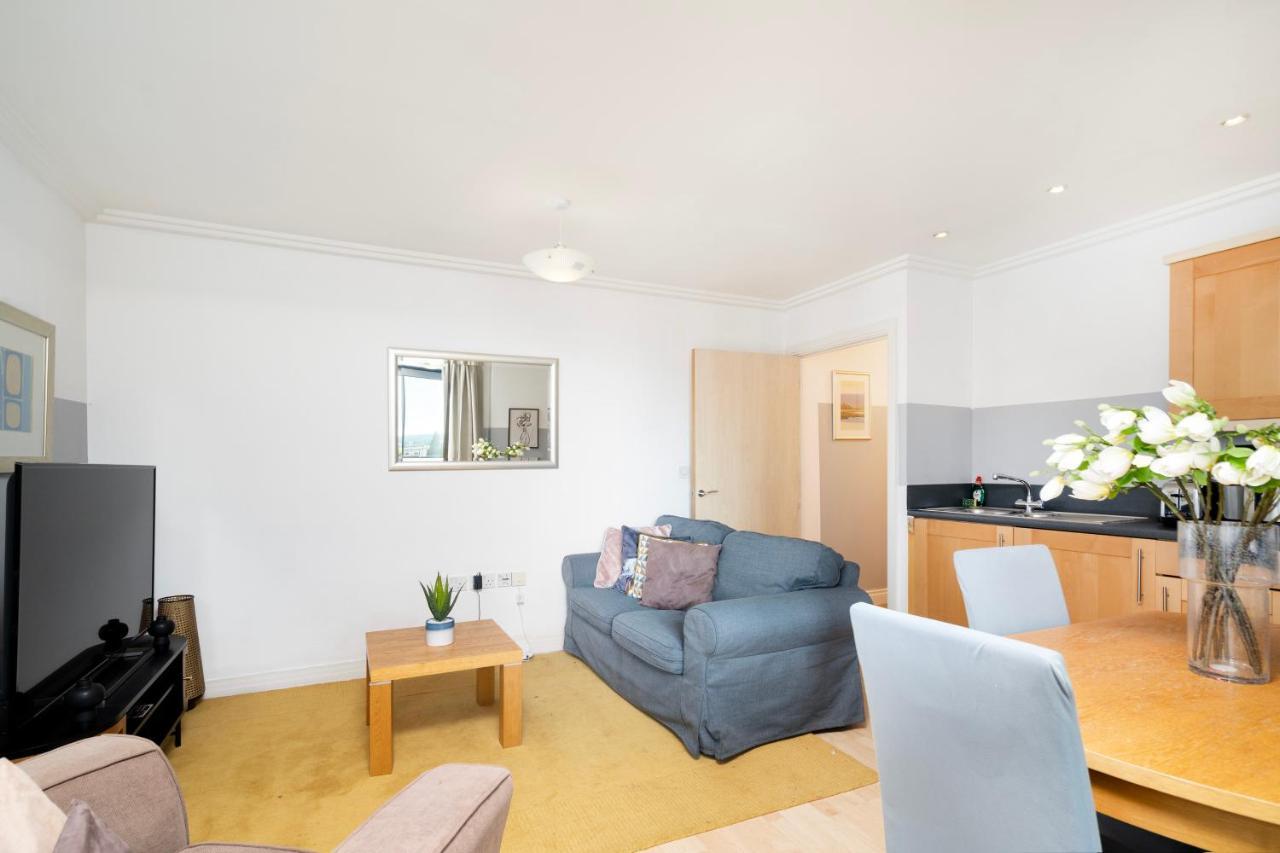 Cosy Flat Right Opp Tube Station Appartement Londen Buitenkant foto