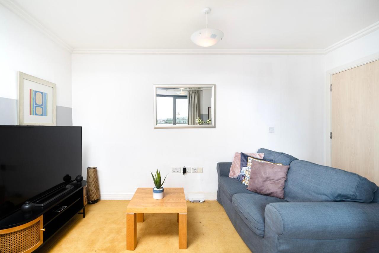 Cosy Flat Right Opp Tube Station Appartement Londen Buitenkant foto