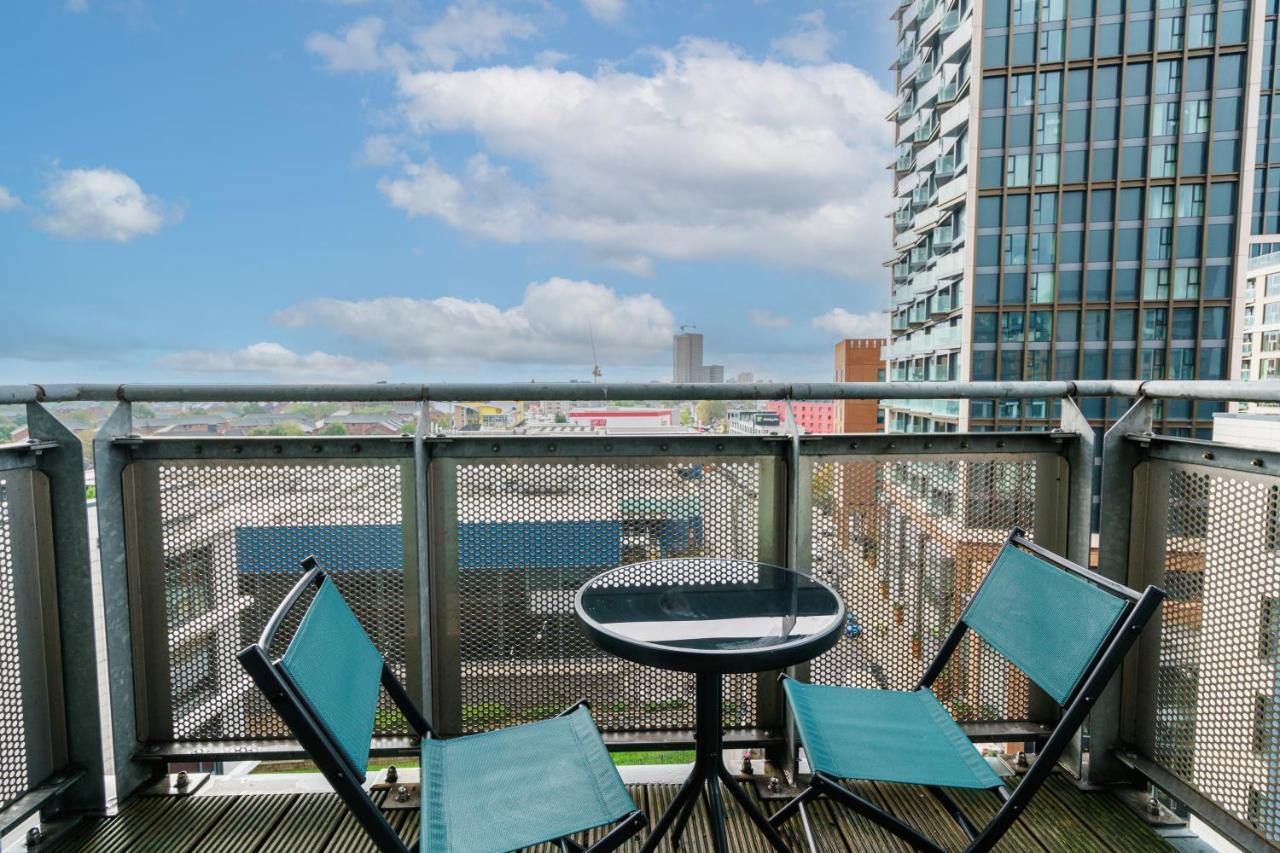 Cosy Flat Right Opp Tube Station Appartement Londen Buitenkant foto